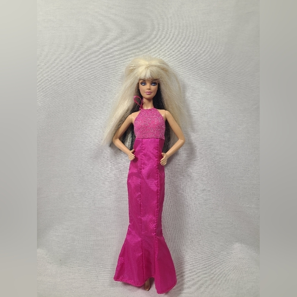 Top Model Barbie. Blonde & Black Hair Underneath 2007 Mattel RARE